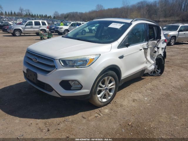 1FMCU9GD4JUB06181 Ford ESCAPE SE