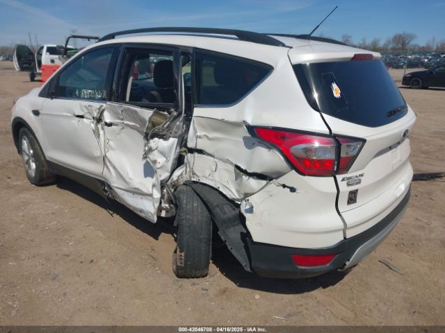 1FMCU9GD4JUB06181 Ford ESCAPE SE