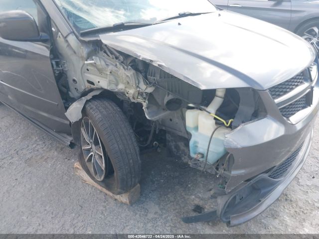 2C4RDGBG4ER411235 Dodge Grand Caravan Se 30th Anniversary