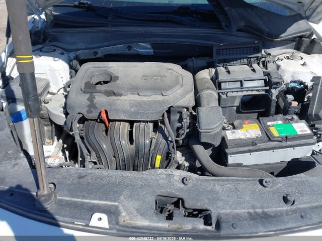 5XXGT4L31JG256876 KIA Optima S