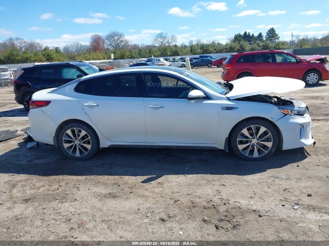 5XXGT4L31JG256876 KIA Optima S