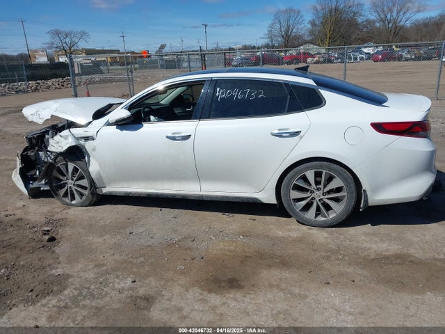 5XXGT4L31JG256876 KIA Optima S