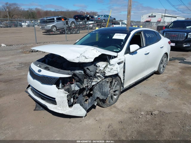 5XXGT4L31JG256876 KIA Optima S