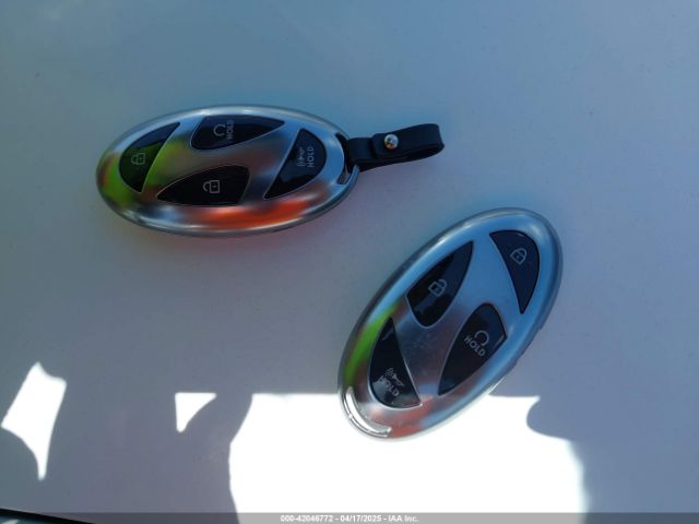 KMHLM4DG0RU775707 Hyundai ELANTRA SEL