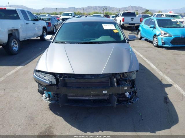 KMHLM4DG0RU775707 Hyundai ELANTRA SEL