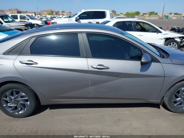KMHLM4DG0RU775707 Hyundai ELANTRA SEL