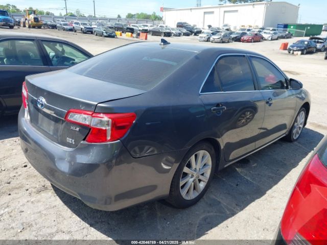 4T1BD1FK8EU104226 Toyota Camry Hybrid Xle