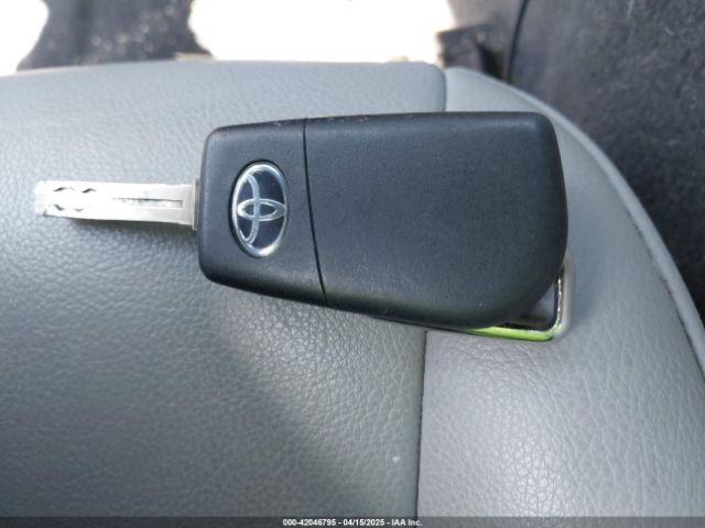4T1B11HK3JU569724 Toyota CAMRY SE