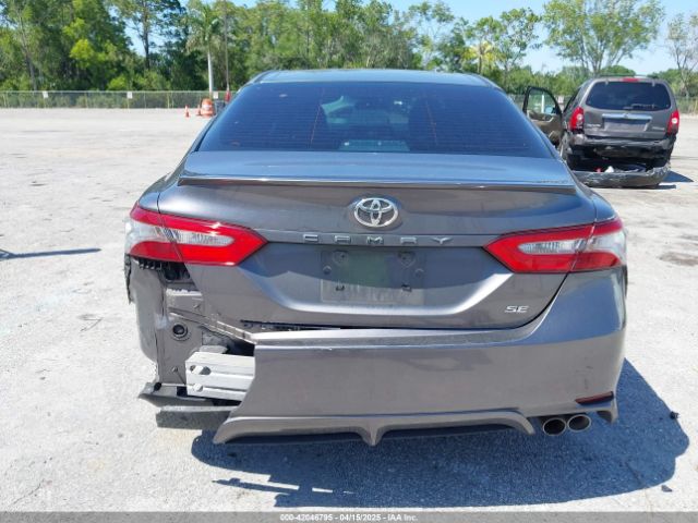 4T1B11HK3JU569724 Toyota CAMRY SE
