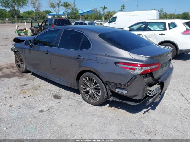 4T1B11HK3JU569724 Toyota CAMRY SE