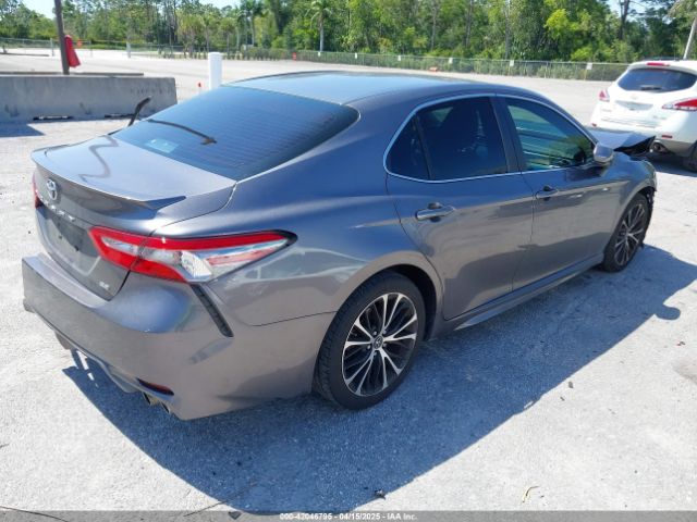 4T1B11HK3JU569724 Toyota CAMRY SE