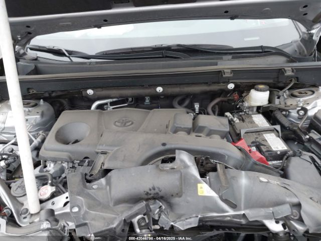 2T3F1RFV7RW472915 Toyota RAV4 LE
