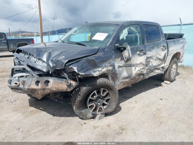5TFDY5F11FX487474 Toyota Tundra Sr5 5.7l V8