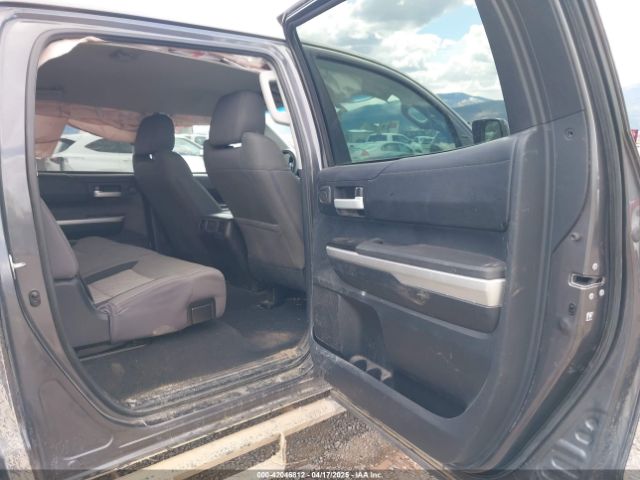 5TFDY5F11FX487474 Toyota Tundra Sr5 5.7l V8