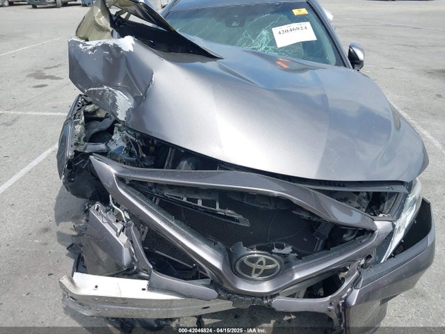 4T1B11HK0JU524045 Toyota CAMRY SE