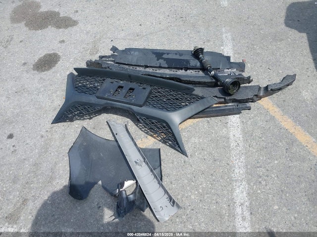 4T1B11HK0JU524045 Toyota CAMRY SE