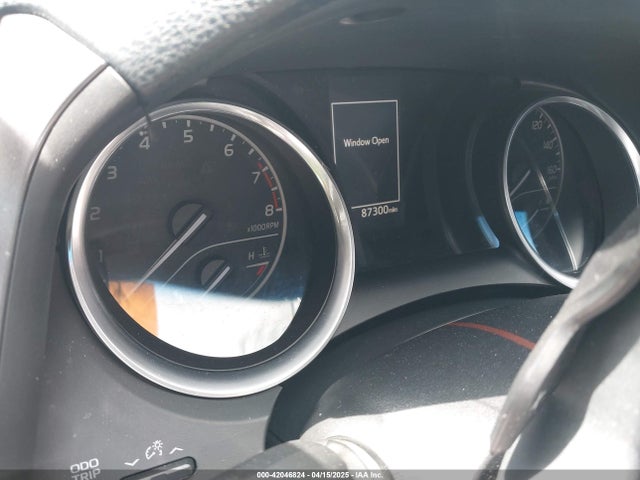 4T1B11HK0JU524045 Toyota CAMRY SE