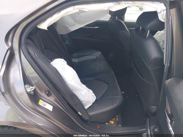 4T1B11HK0JU524045 Toyota CAMRY SE