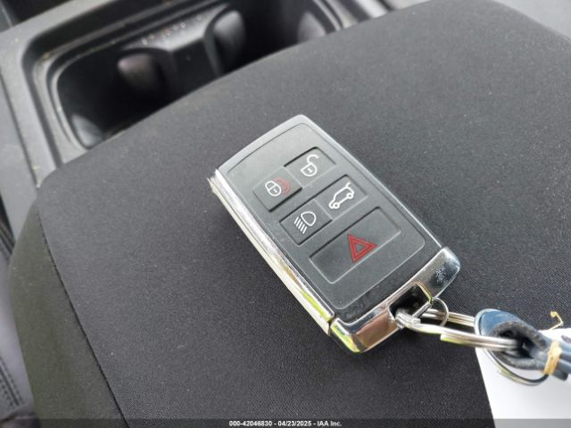 SALEJFEUXP2221744 Land Rover Defender 130 S
