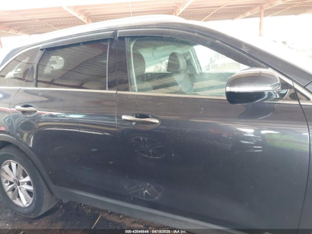 5XYPGDA32KG439966 KIA Sorento 2.4l Lx