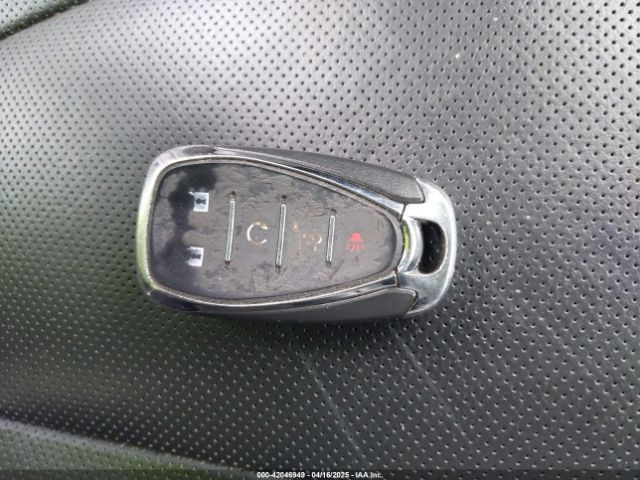 2GNAXMEV3J6218249 Chevrolet Equinox Premier