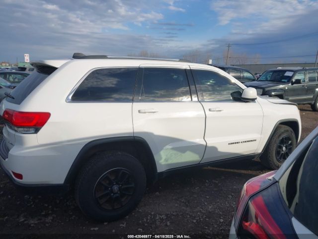 1C4RJFAG6JC406061 Jeep Grand Cherokee Laredo E 4x4