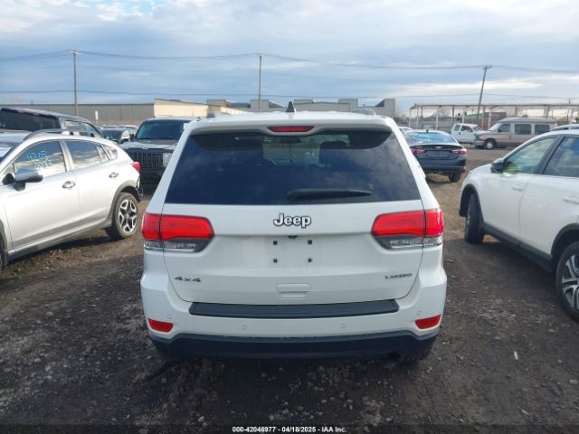 1C4RJFAG6JC406061 Jeep Grand Cherokee Laredo E 4x4