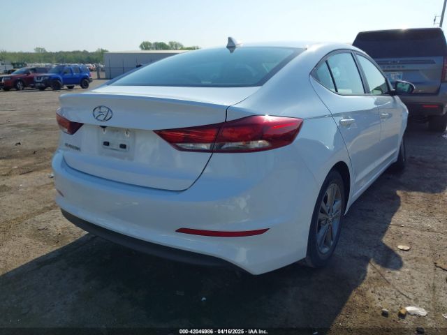 5NPD84LF3JH329362 Hyundai ELANTRA SEL