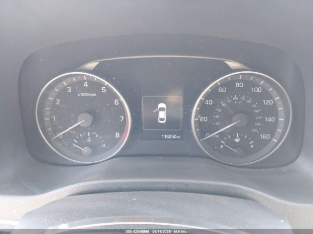 5NPD84LF3JH329362 Hyundai ELANTRA SEL