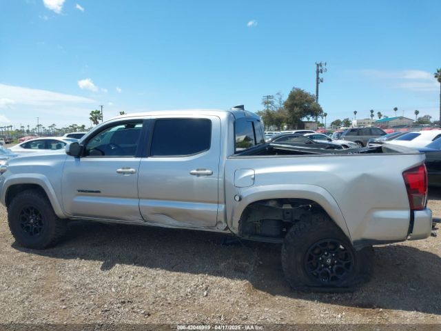 3TMCZ5AN4NM465945 Toyota Tacoma Sr5 V6