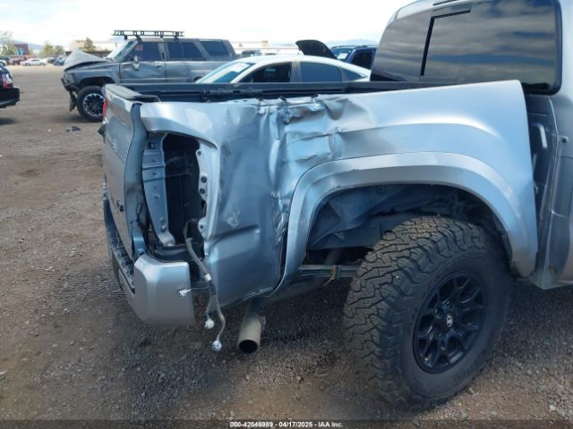 3TMCZ5AN4NM465945 Toyota Tacoma Sr5 V6