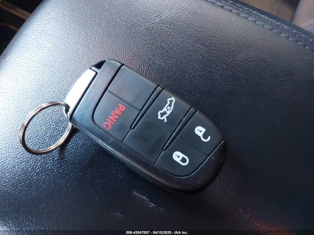 Chrysler 200 Limited 2015 1C3CCCAB2FN670767 Image 11