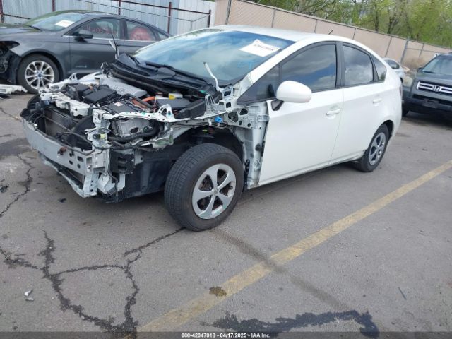 JTDKN3DU7F1986624 Toyota Prius Two