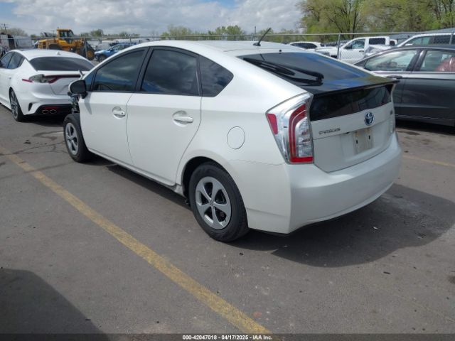 JTDKN3DU7F1986624 Toyota Prius Two