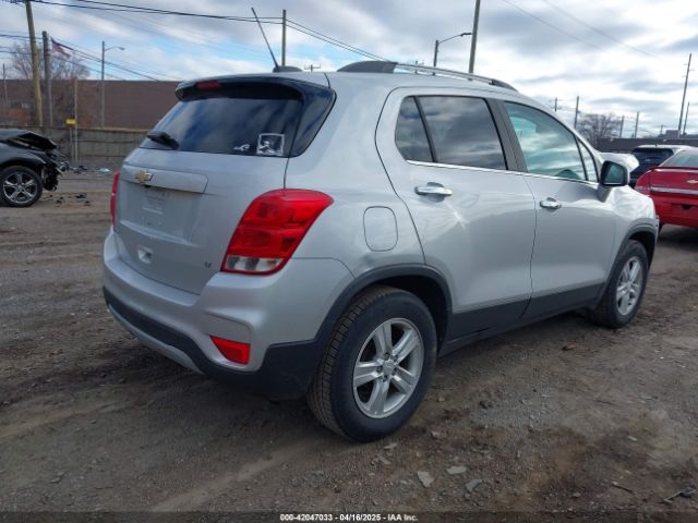 2019 CHEVROLET TRAX 3GNCJLSB4KL347757 Photo 3