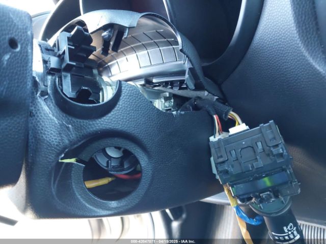 KNDJP3A51F7123396 KIA SOUL +