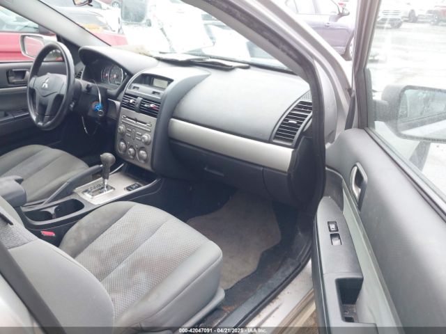 2011 MITSUBISHI GALANT 4A32B2FF8BE009056 Photo 4