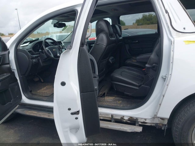 1GNKRHKD5HJ169229 Chevrolet Traverse 2lt