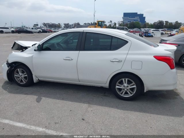 3N1CN7AP7FL812770 Nissan Versa 1.6 Sv