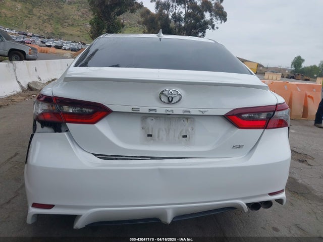 4T1G11AK3RU875902 Toyota CAMRY SE