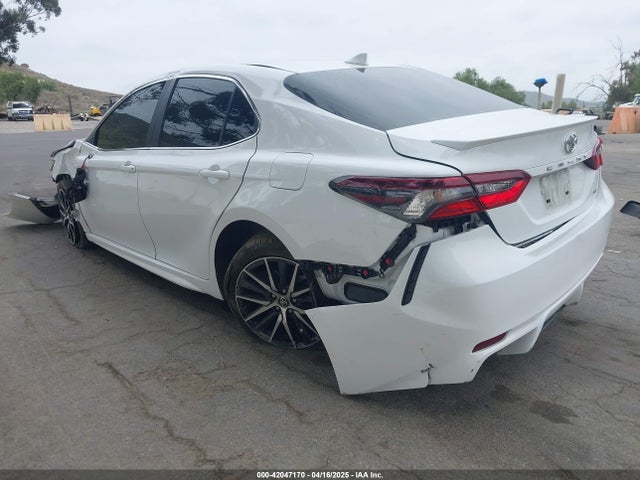 4T1G11AK3RU875902 Toyota CAMRY SE