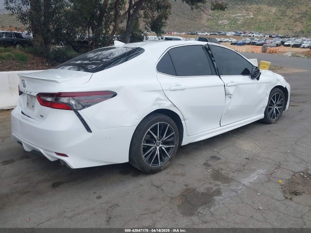 4T1G11AK3RU875902 Toyota CAMRY SE