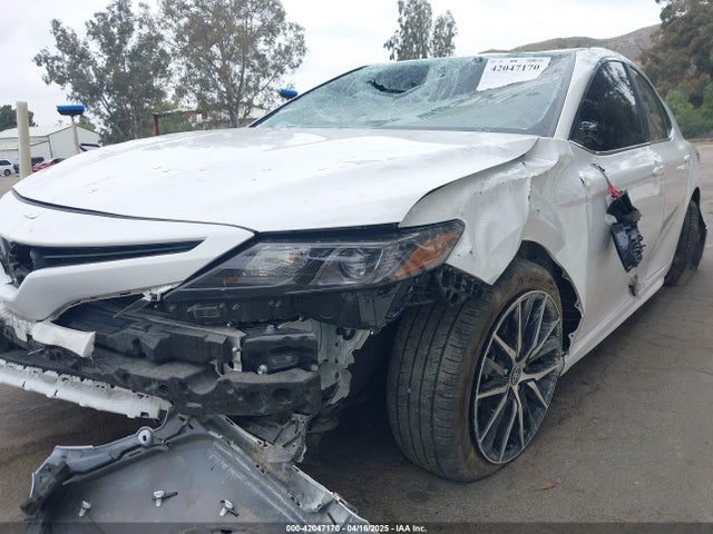 4T1G11AK3RU875902 Toyota CAMRY SE