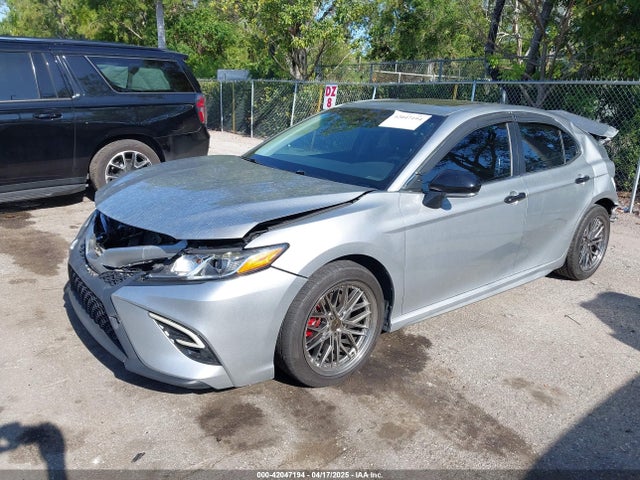 4T1B11HK9JU652073 Toyota CAMRY SE