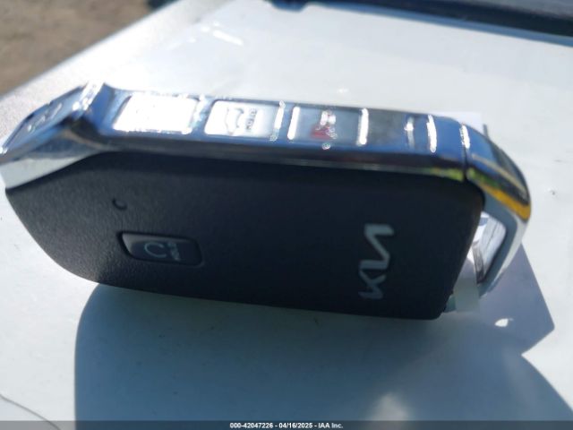 5XYP34HC0NG243269 KIA Telluride Ex