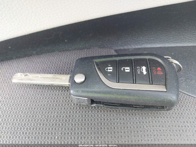 Toyota COROLLA LE 2020 5YFEPRAE6LP033885 Image 11
