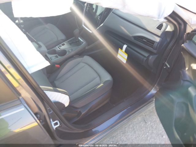 JF2GUADC6R8861275 Subaru Crosstrek Premium