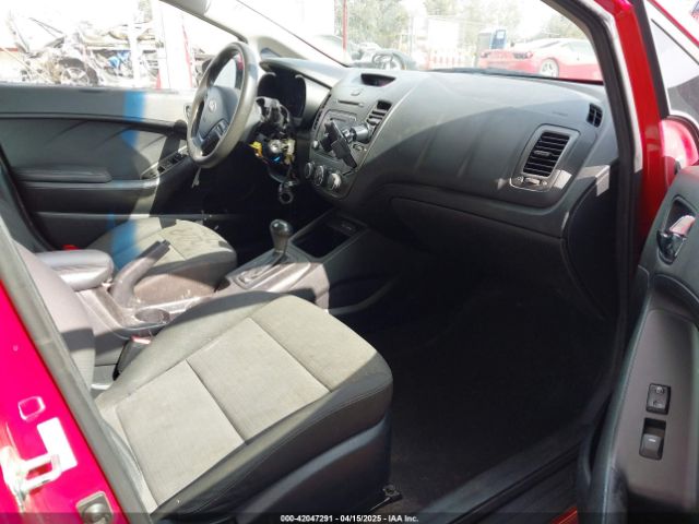 KNAFX4A60E5182208 KIA FORTE LX