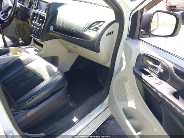 2C4RDGCG1JR326457 Dodge Grand Caravan Sxt