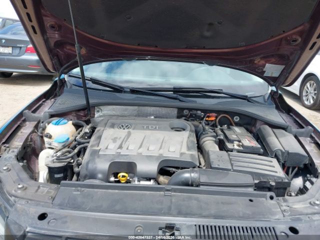 1VWBN7A32EC043821 Volkswagen Passat 2.0l Tdi Se